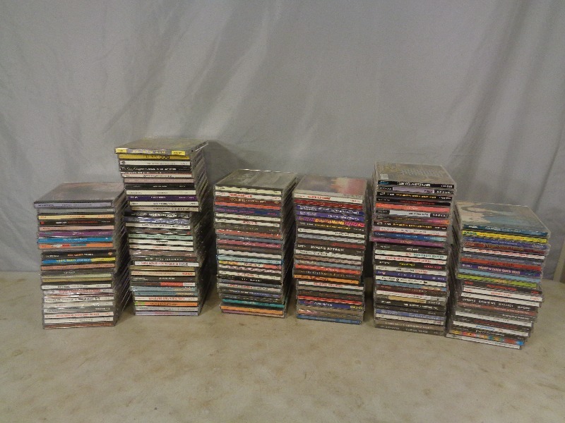lot 139 image: Cds - New and Preowned
