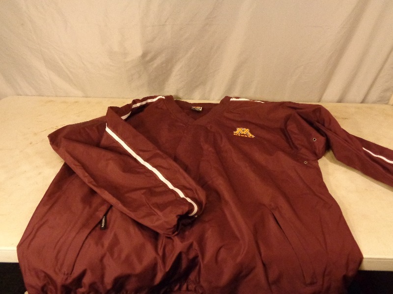 lot 193 image: Minnesota Hockey Jacket