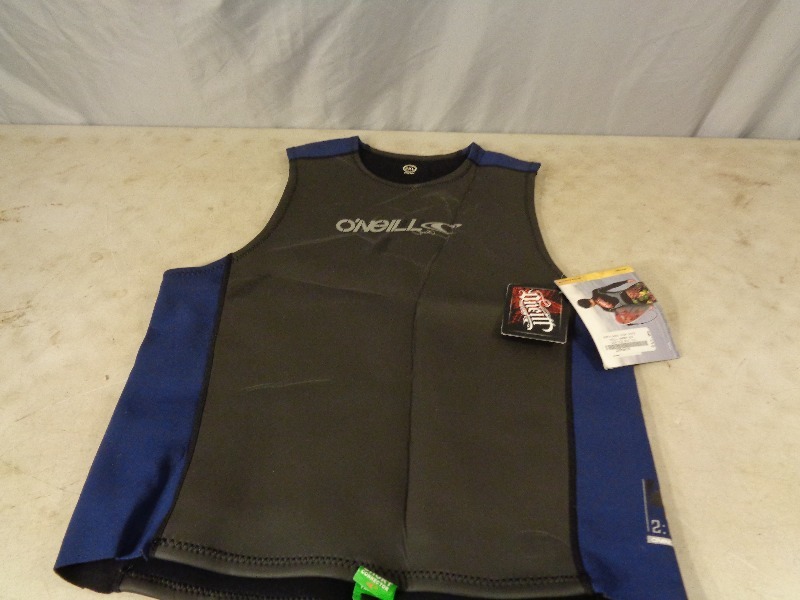 lot 194 image: New ONeill WetSuit Top