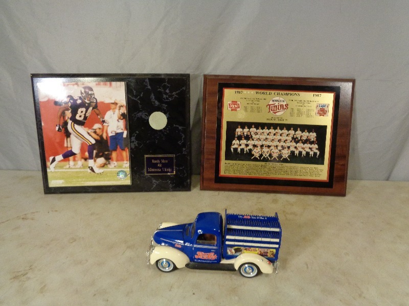 lot 200 image: Pepsi Diecast, MN Twins Plaque, and MN Vikings Plaque