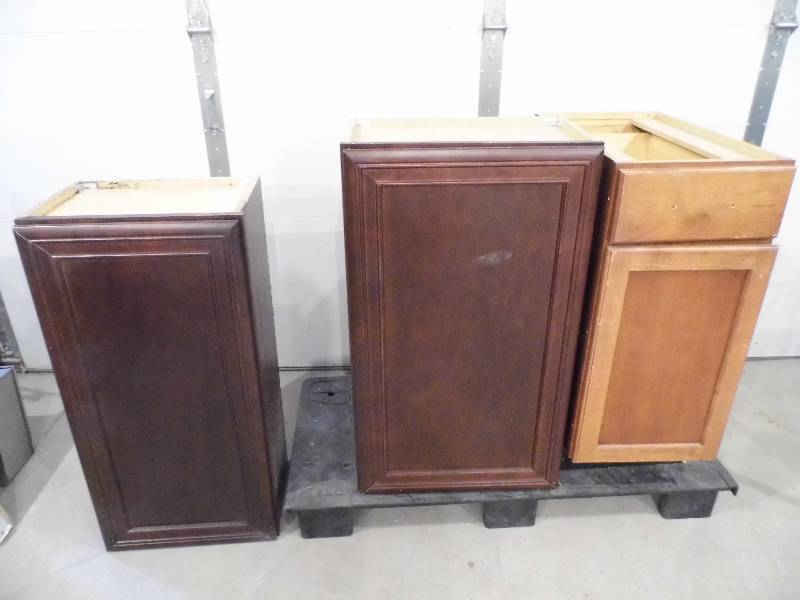 2 Metal Racks