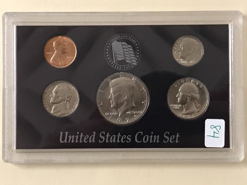lot 84 image: 1971 Uncirculated U.S. Mint Set, Ca...