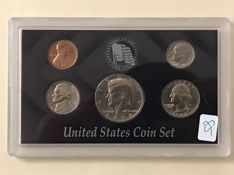 lot 85 image: 1972 Uncirculated U.S. Mint Set, Ca...