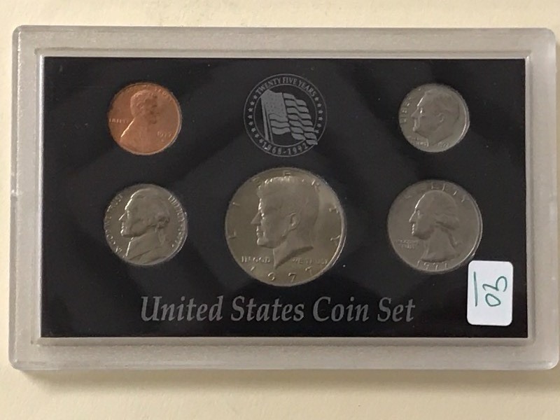 lot 90 image: 1977 Uncirculated U.S. Mint Set, Ca...