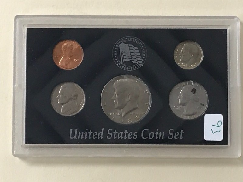 lot 93 image: 1980 Uncirculated U.S. Mint Set, Ca...