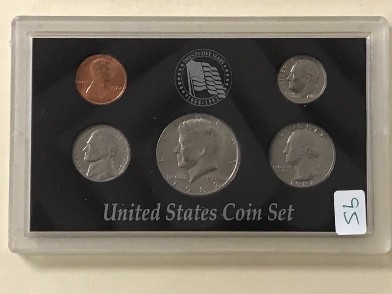 lot 95 image: 1982 Uncirculated U.S. Mint Set, Ca...
