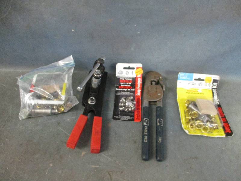 lot 43 image: Grommet Kit & Tools