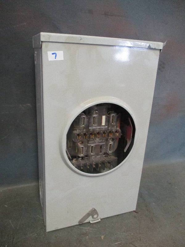 lot 7 image: Electrical Enclosure