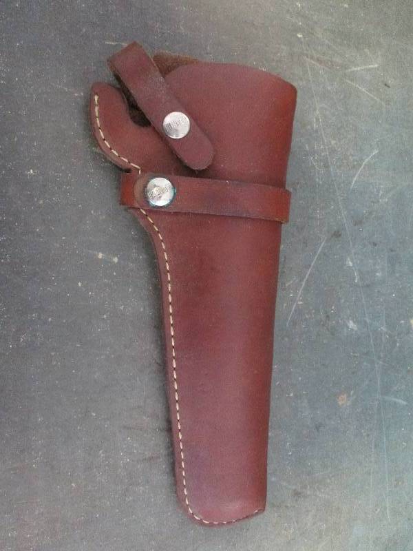lot 16 image: Pistol Holster