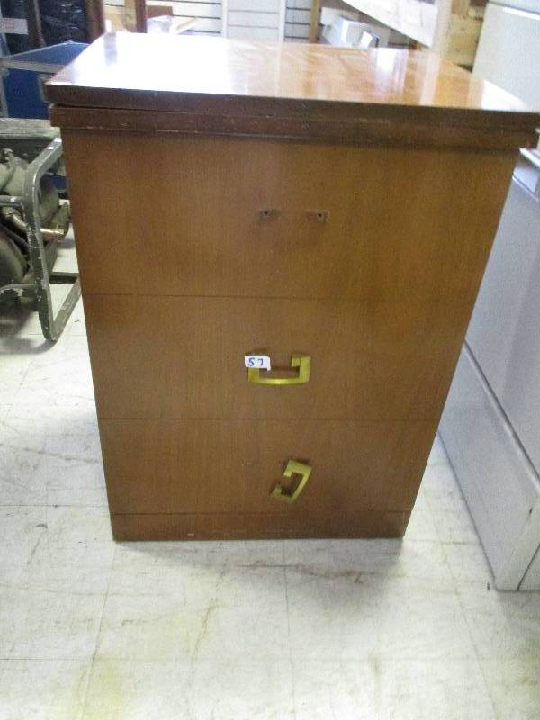 lot 57 image: Sewing Machine & TableBench