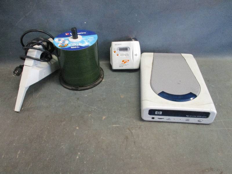 lot 85 image: CD Writer, Mini Disc Recorder & More