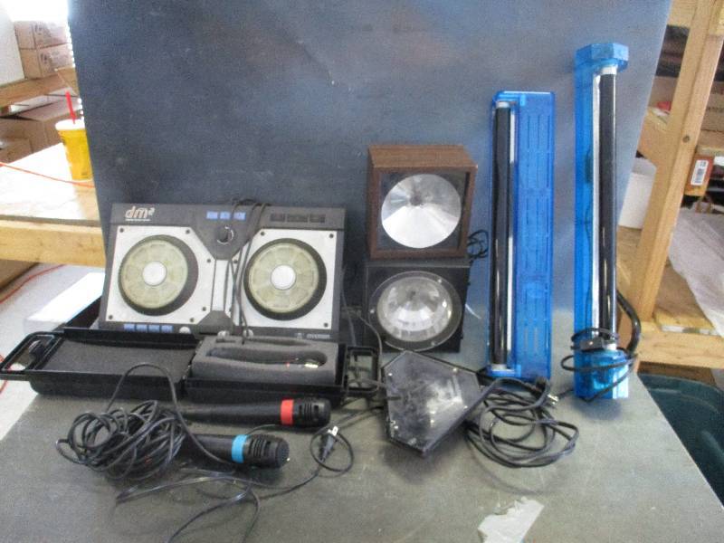 lot 102 image: DJ Equipment