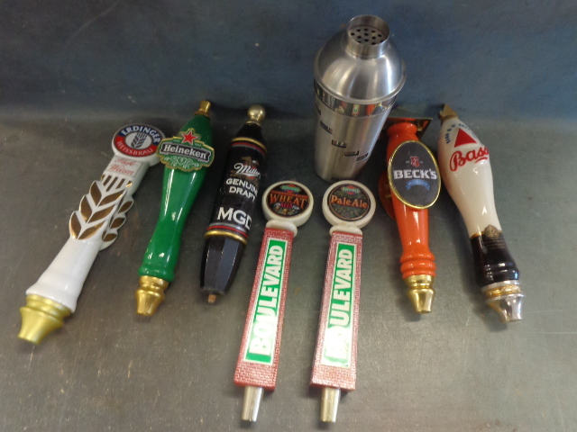 lot 118 image: Beer Taps & Mixer