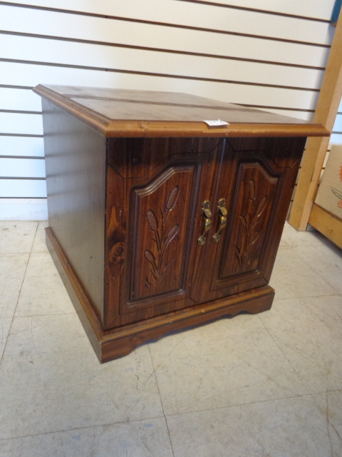 lot 148 image: Wood End Table
