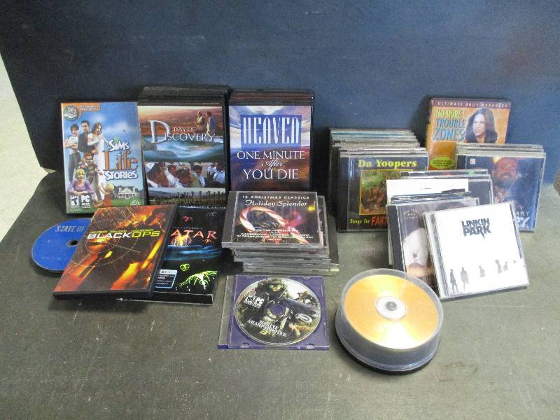 lot 157 image: CDs, DVDs & PC Games