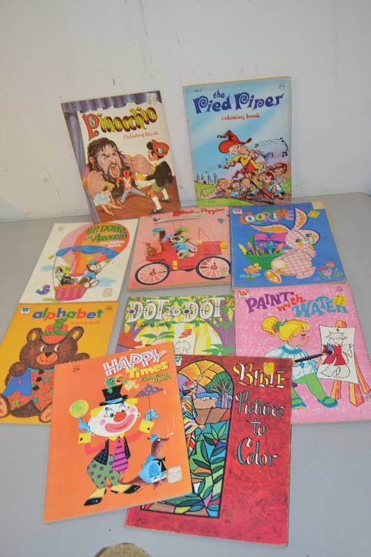 lot 93 image: Vintage Coloring Books