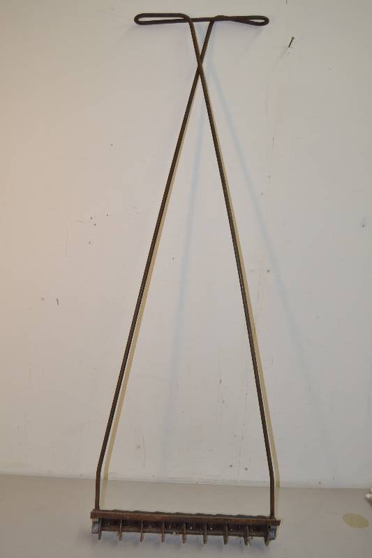 lot 158 image: Vintage Monta Mower