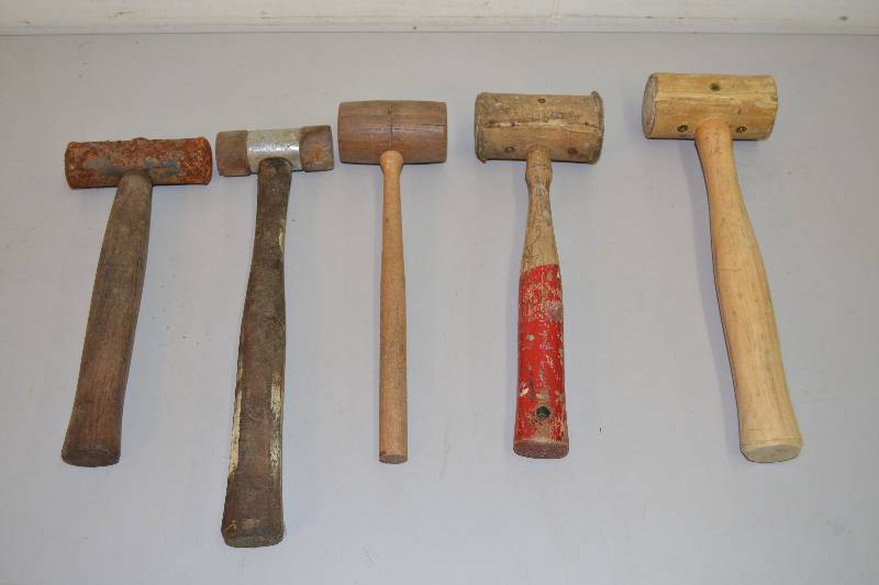 lot 2 image: Vintage Mallets