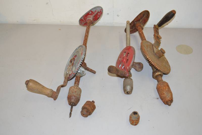 lot 7 image: Vintage Hand Drills