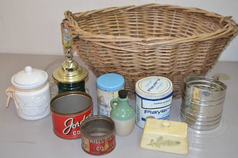 lot 9 image: Woven Basket, Vintage items