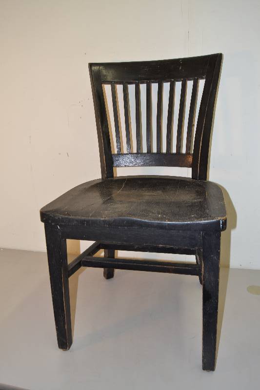 lot 51 image: Wood Chair