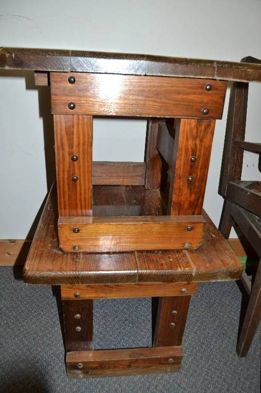 lot 52 image: End Tables