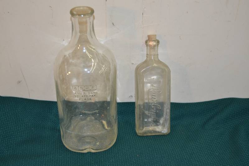 lot 68 image: Vintage Bottles