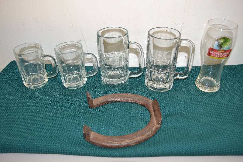 lot 70 image: Beer Glasses, Horseshoe