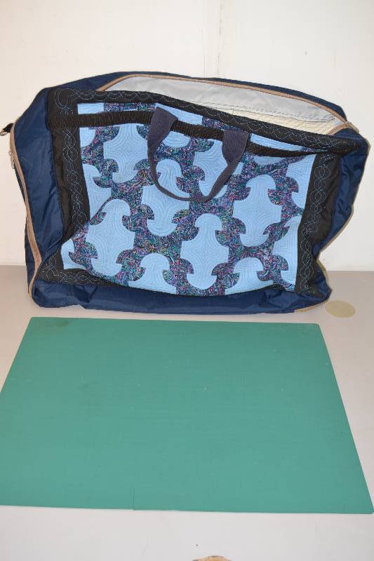 lot 76 image: Crafting Tote & mat