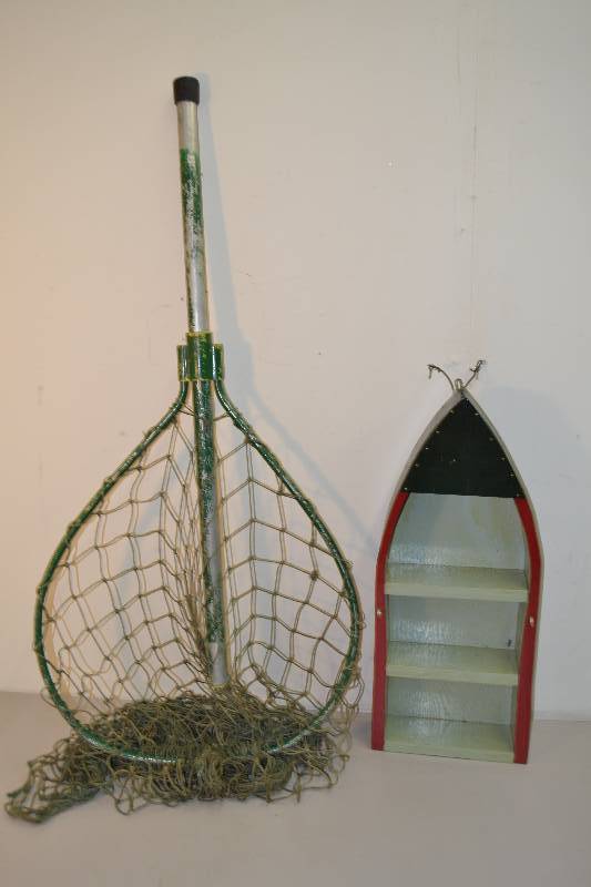 lot 80 image: Fishing Items