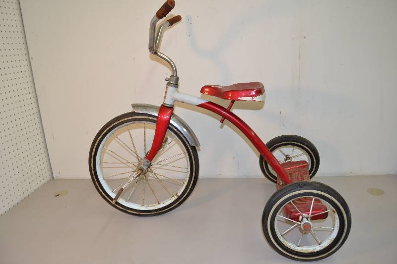 lot 88 image: Tricycle