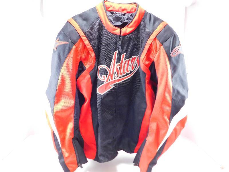 lot 42 image: AlpineStars XL Motorcycle Riding Jacket