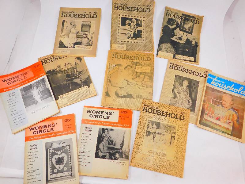 lot 54 image: Lot of vintage 1960s Womens Household Magazines