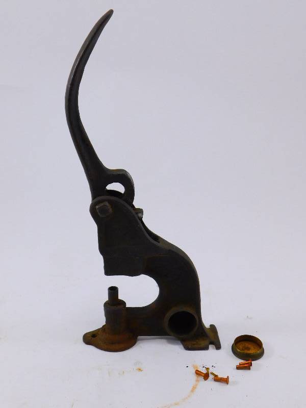lot 65 image: Vintage ButtonSnap Press