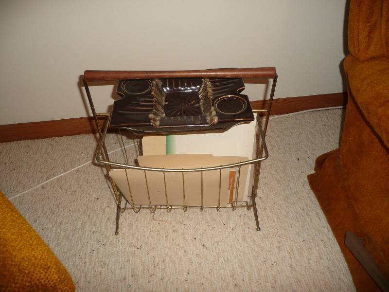 Vintage - Very Cool -  AshtrayCup HolderMagazine HolderEnd Table - In Very Good Condition 