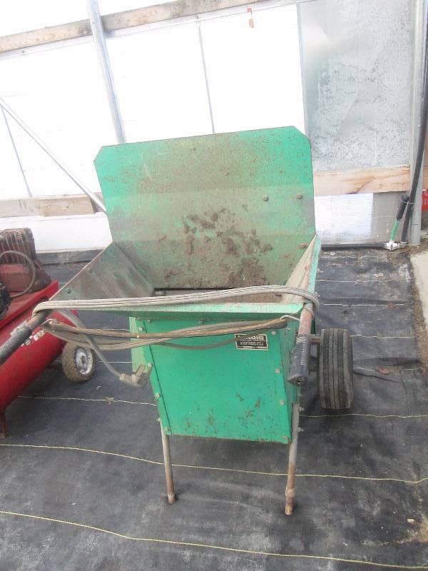 lot 54 image: Lindig Soil Shredder