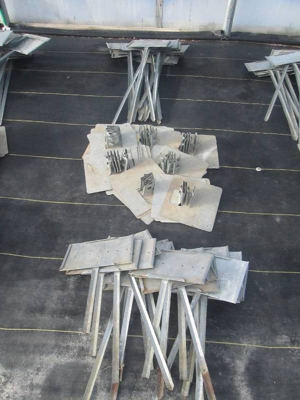 lot 67 image: Plant Markers