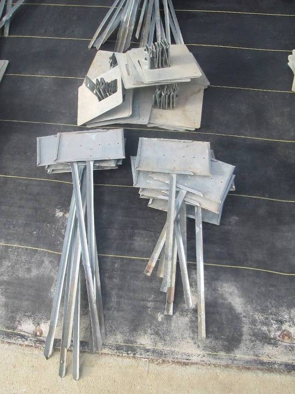 lot 68 image: Plant Markers
