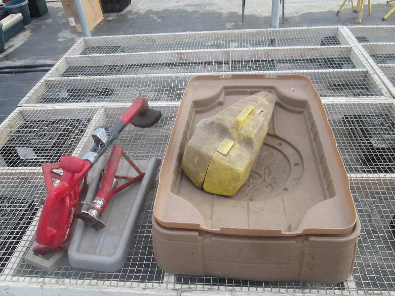 lot 77 image: Miscellaneous Lot