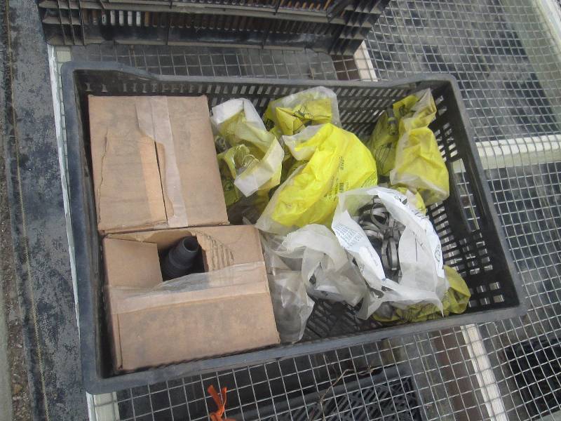 lot 89 image: Bags of Ring Clamps & Plastic Pipe Fittings