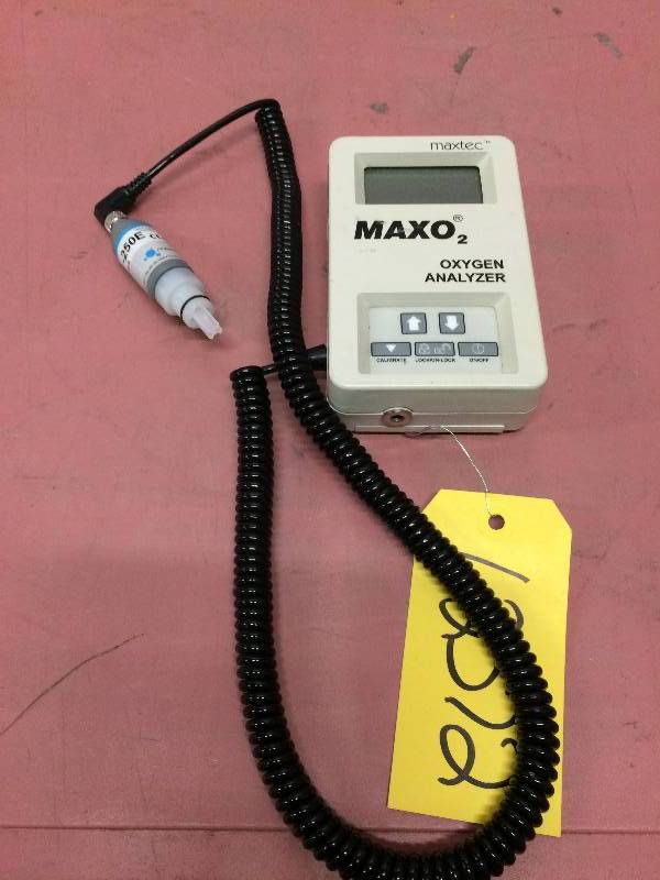 lot 16 image: 2 Just Sold On Ebay $150 Each Plus Shipping Maxtec MaxO2 OM25-AE Oxygen Analyzer with Sensor - Great Condition