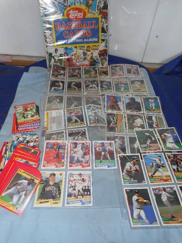 lot 4 image: AROUND 200 BASEBALL CARDS AND FOOTBALL ALSO