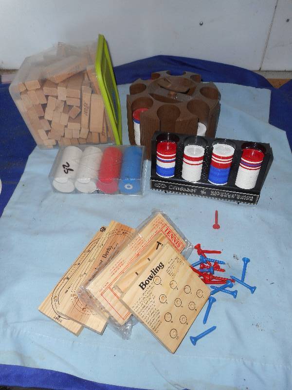 POKER CHIPS AND WOODEN GAMES