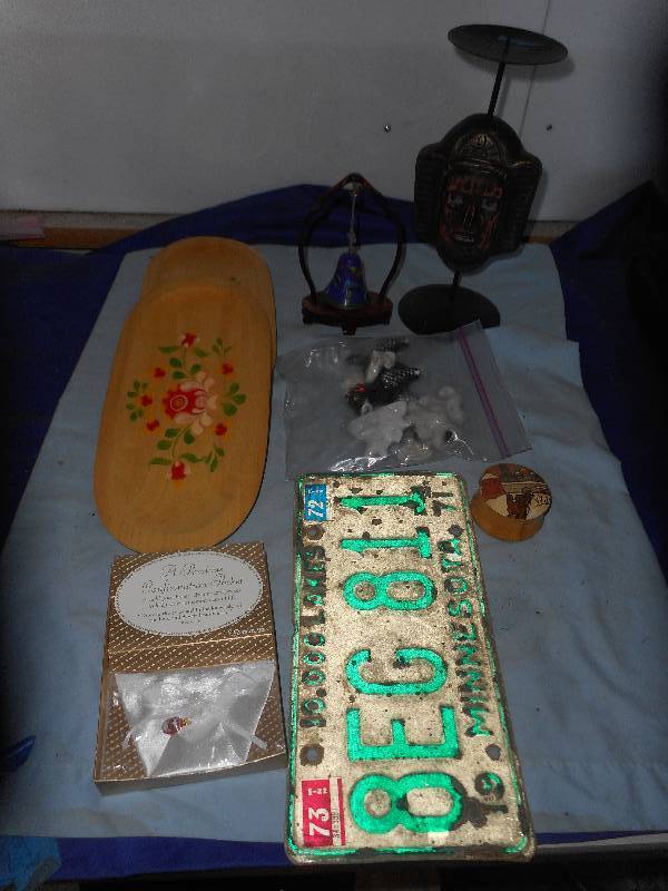 VINTAGE COLLECTIBLES