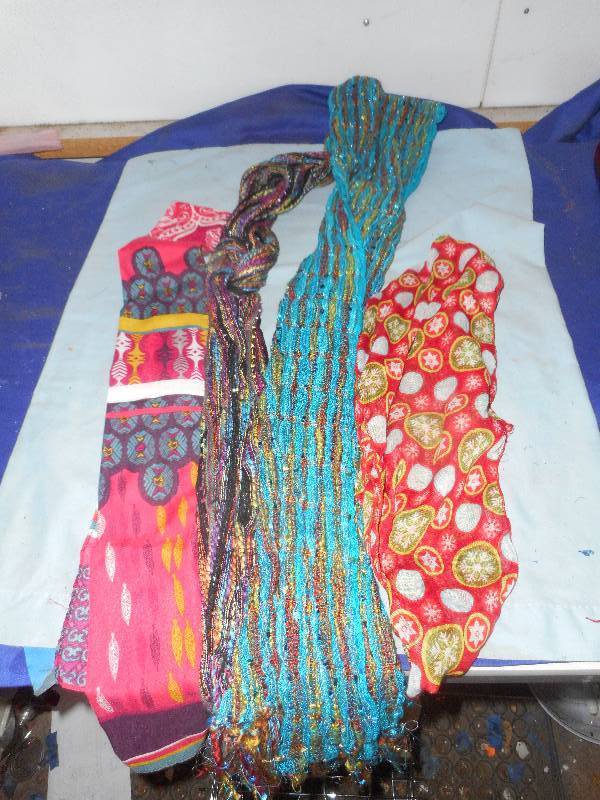 4 FASHION SCARVES