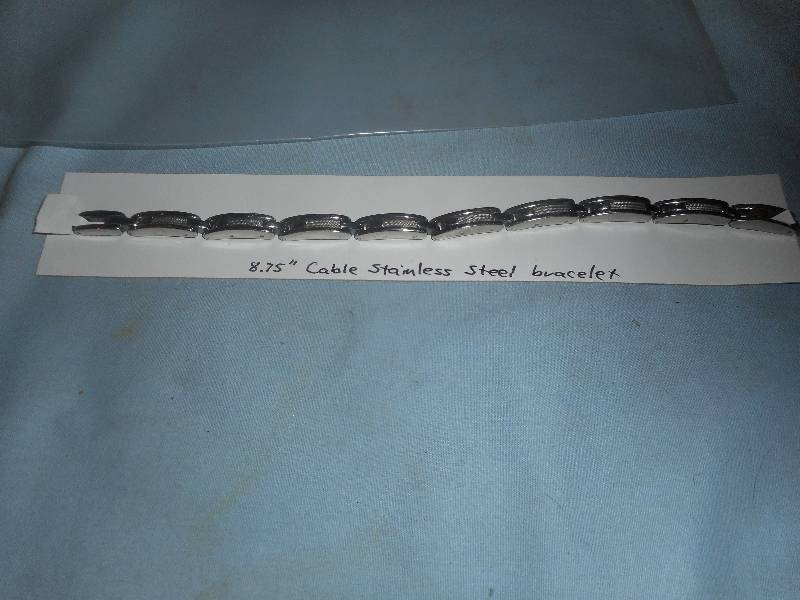 lot 46 image: 8.75 CABLE STAINLESS STEEL BRACELET