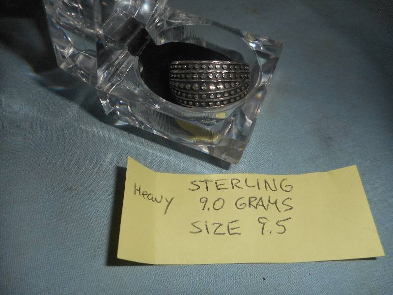 lot 47 image: STERLING 9.0 GRAMS STERLING RING