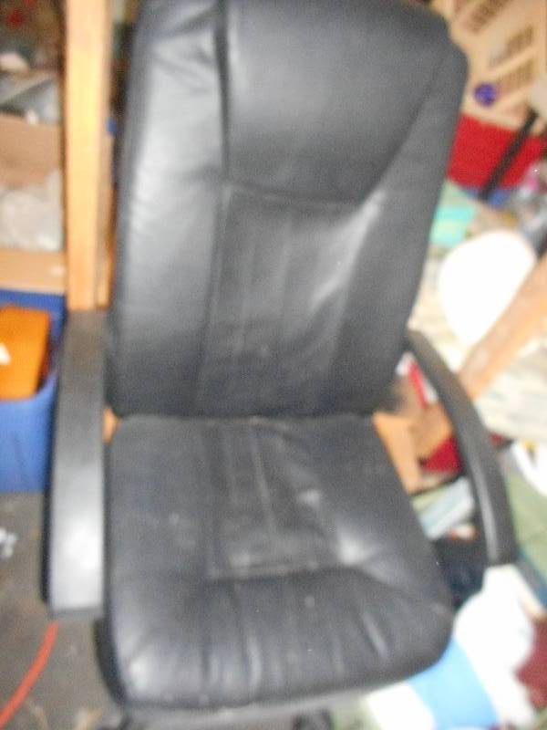 HIGH BACK OFFICE CHAIR