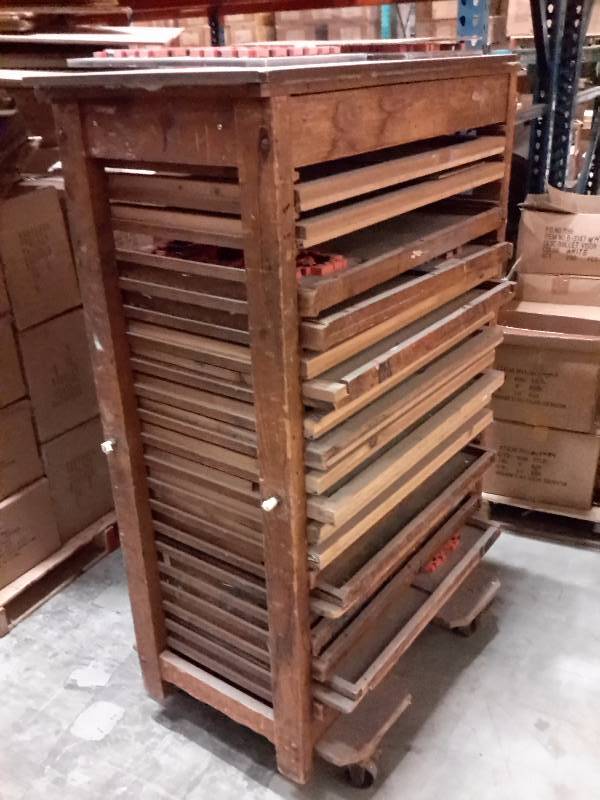lot 19 image: PRINTERs Cart