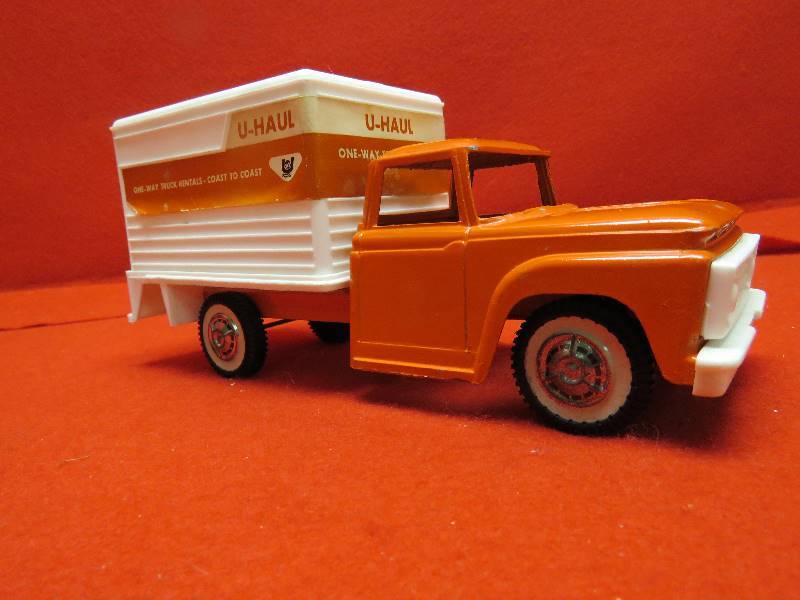 Collectible Vintage Uhaul Truck